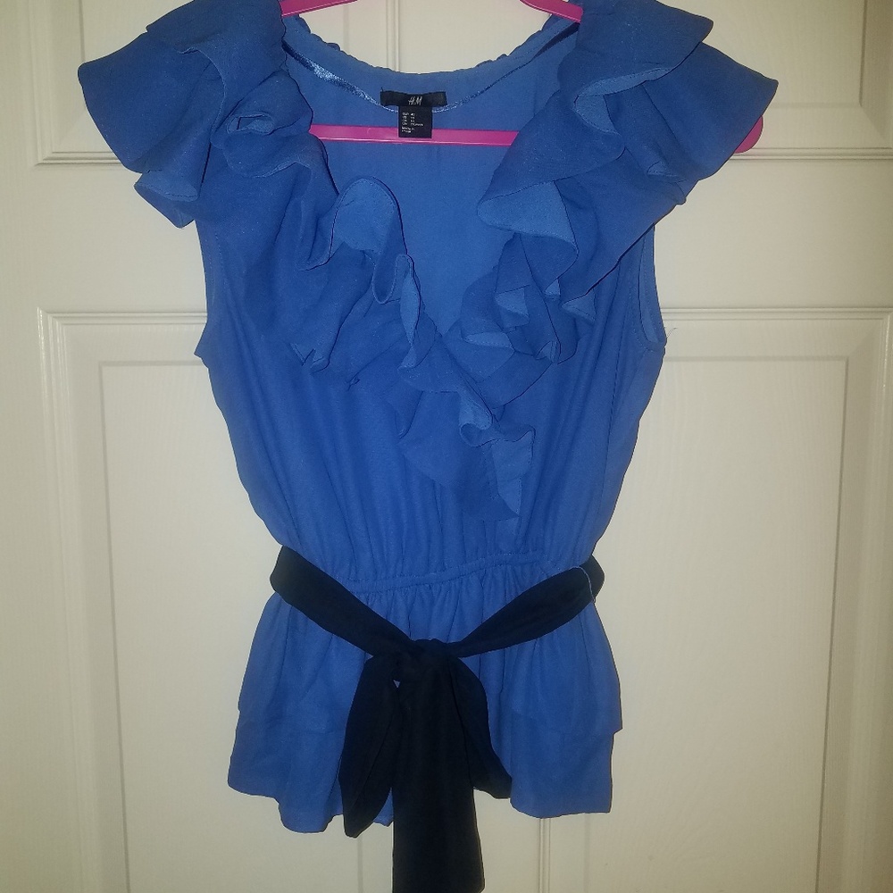 2 H&M Ruffled Blouses - Picture 4 of 6